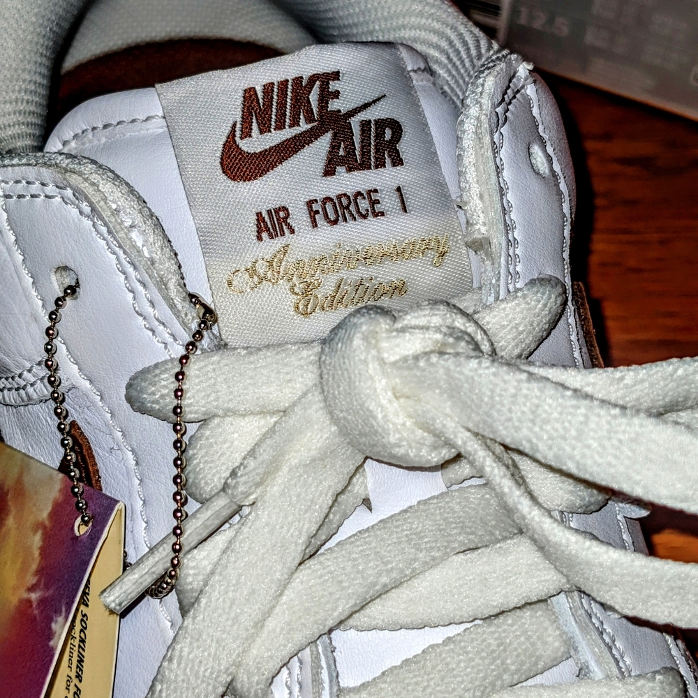Nike Air Force One Low Retro (Anniversary Edition) 11m - Picture 4 of 8